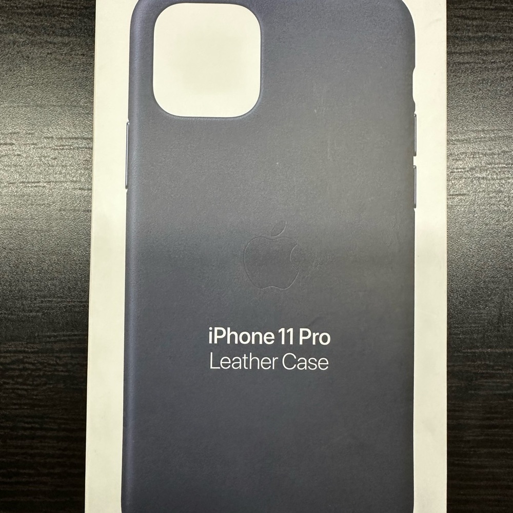Apple iPhone 11 Pro Leather Case Midnight Blue